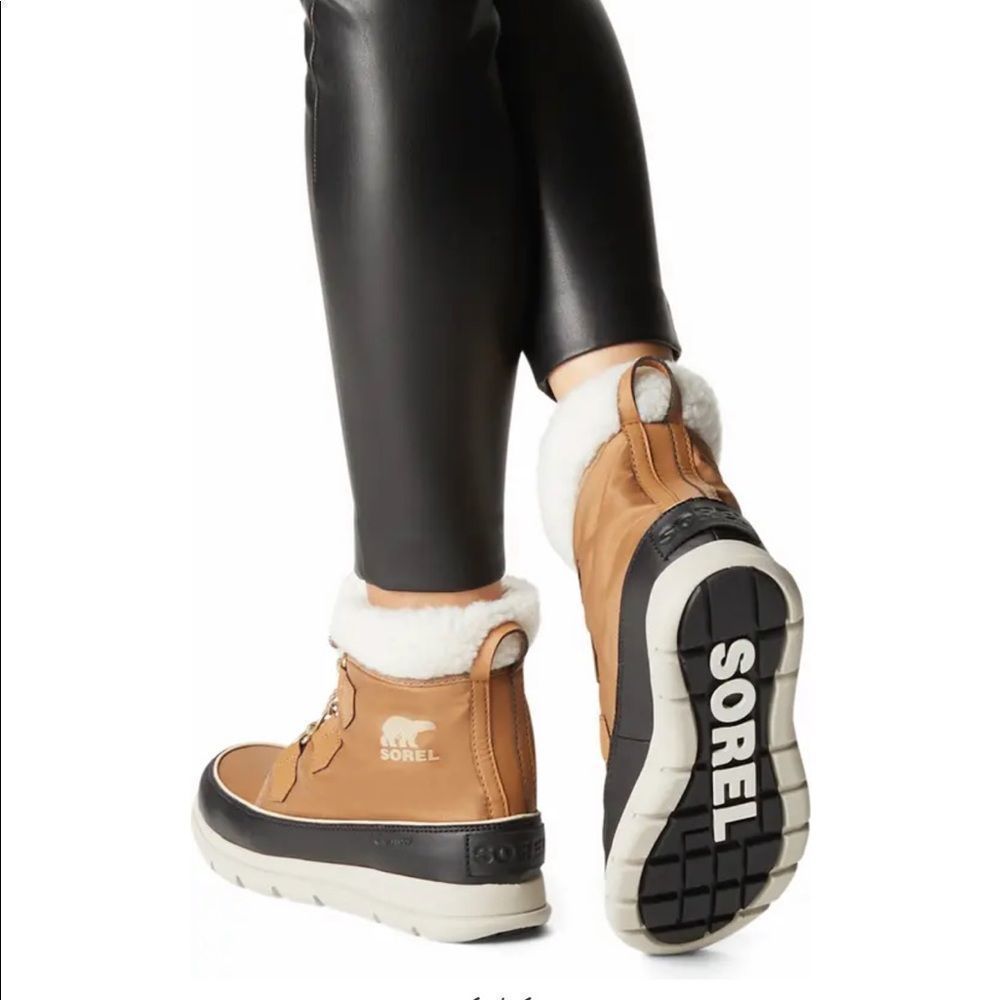 🆕Sorel Carnival ankle boots 6